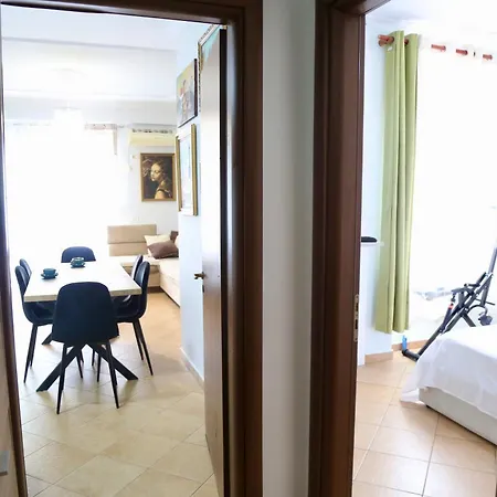 Appartement At An Artist's Place!