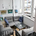 Appartamento At An Artist's Place! Tirana