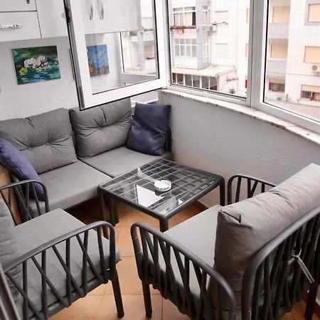 Apartment At An Artist's Place! *