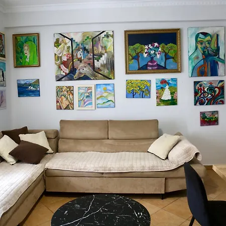 At An Artist's Place! Apartment *